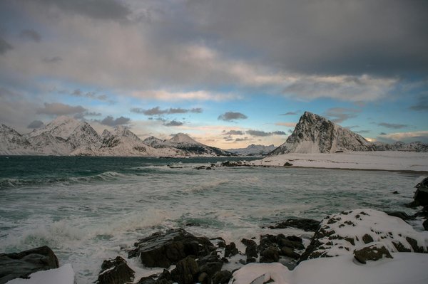 Quelle croisière propose des cours de cuisine espagnole avec des chefs locaux?